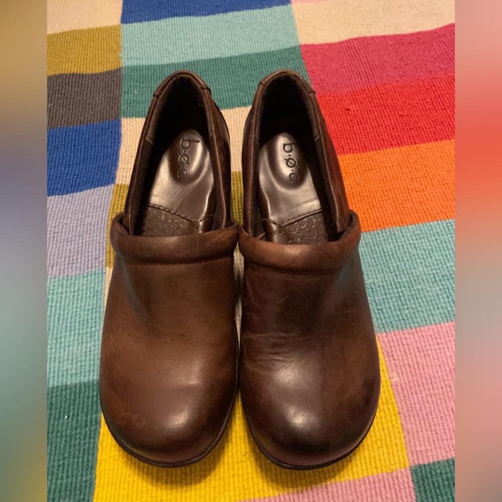 B.O.C. Brown Leather Peggy Clog